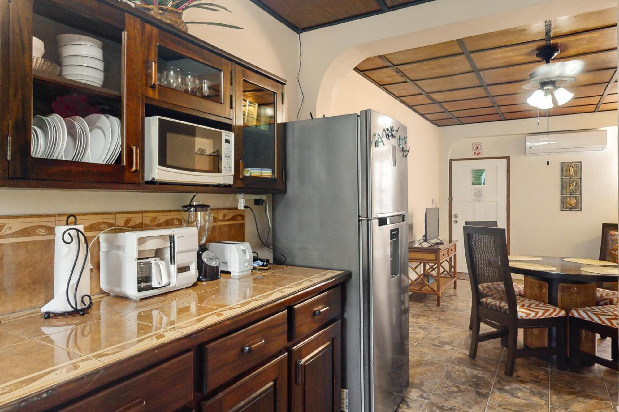 Hummingbird Home Suites San Pedro  Room photo